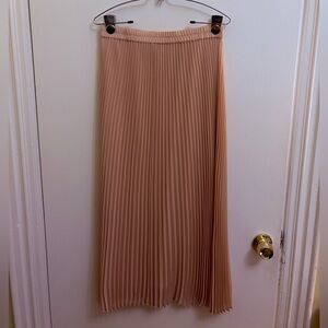 Pleated Maxi Skirt in Light Pink